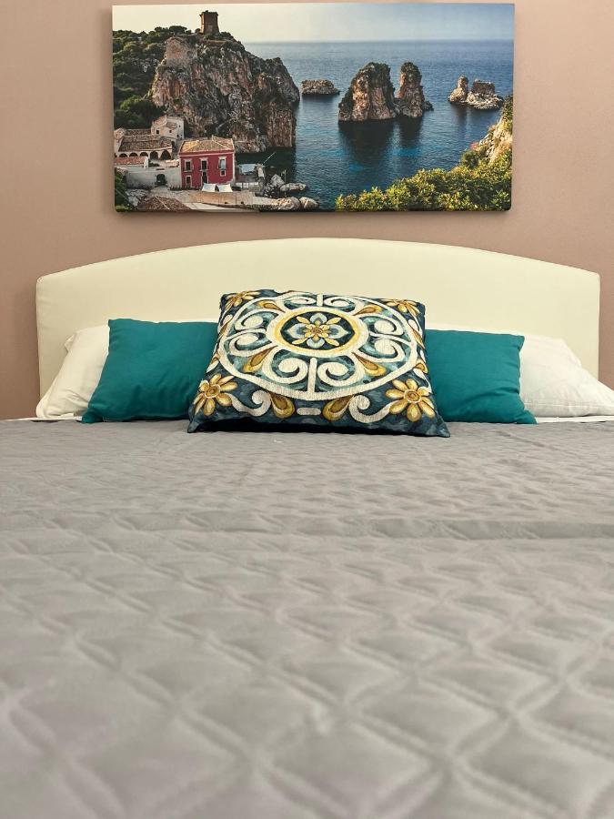 Sicilian Paradise Casa Vacanze カステッランマーレ・デル・ゴルフォ エクステリア 写真