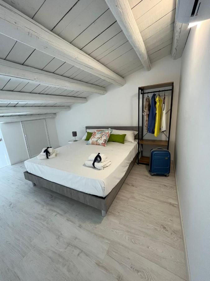 Sicilian Paradise Casa Vacanze カステッランマーレ・デル・ゴルフォ エクステリア 写真