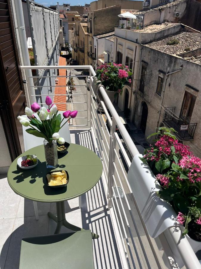 Sicilian Paradise Casa Vacanze カステッランマーレ・デル・ゴルフォ エクステリア 写真