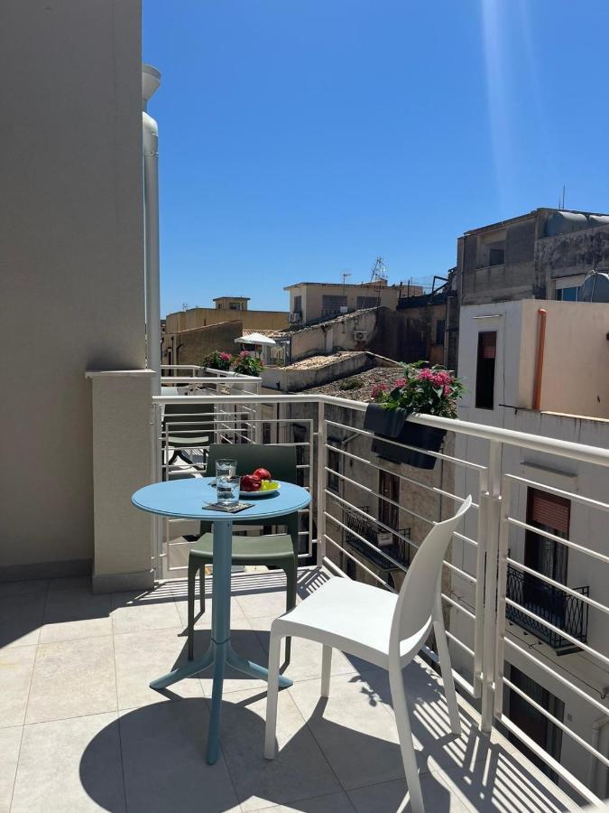 Sicilian Paradise Casa Vacanze カステッランマーレ・デル・ゴルフォ エクステリア 写真